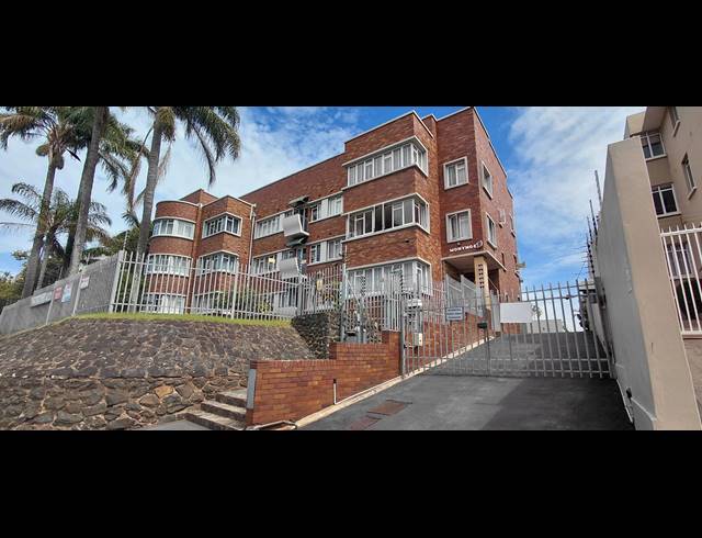 1 BEDROOM TOWNHOUSE FOR SALE IN ESSENWOOD